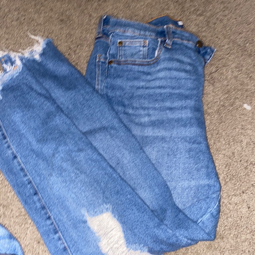 ripped high waisted jeans